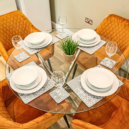 Campbell Park Apartment - City Centre - Free Parking, Balcony, Super-Fast Wifi And Smart Tv With Netflix By Yoko Property Milton Keynes Exteriör bild