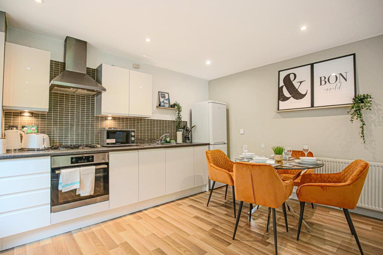 Campbell Park Apartment - City Centre - Free Parking, Balcony, Super-Fast Wifi And Smart Tv With Netflix By Yoko Property Milton Keynes Exteriör bild
